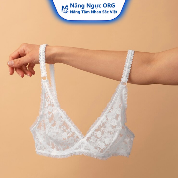 Có nên thả rông sau nâng ngực ? Thả rông có nhiều lợi ích cho bầu ngực